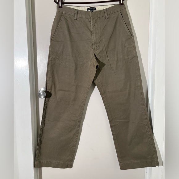 Banana Republic Men’s kaki pants - Picture 1 of 3
